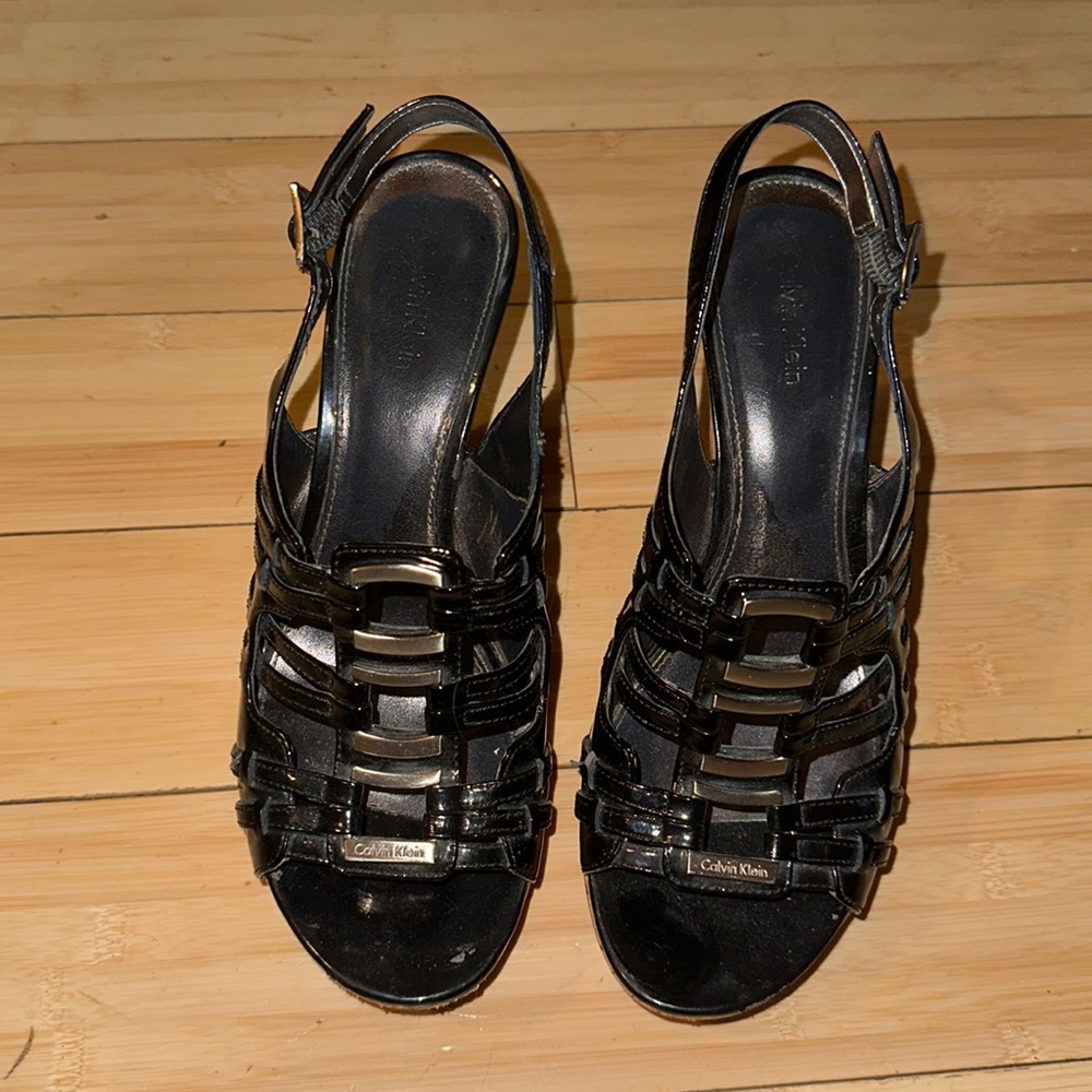 Calvin Klein Mirabelle patent platform pump black